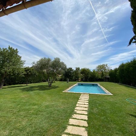 Studio En Provence Avec Piscine 라바르벤 외부 사진